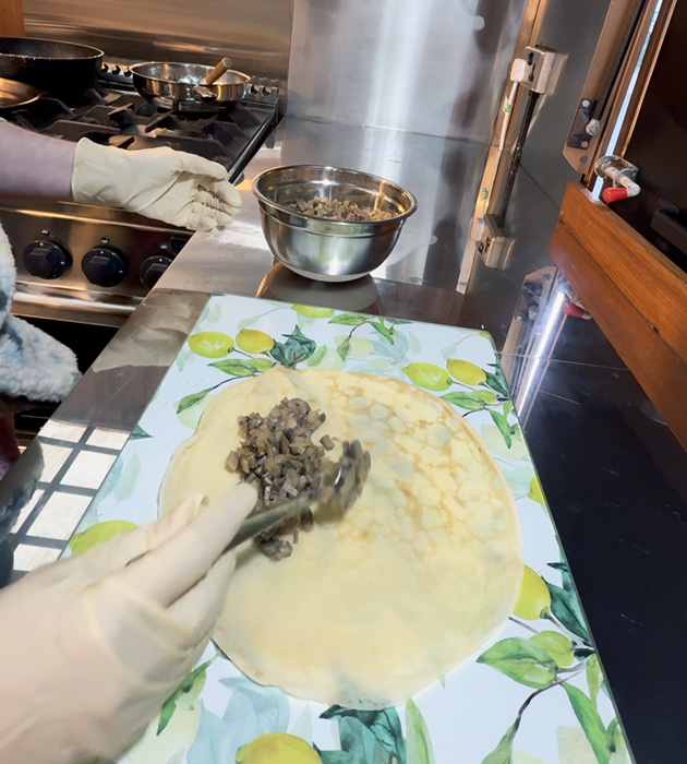 Nalysnyky with Mushrooms